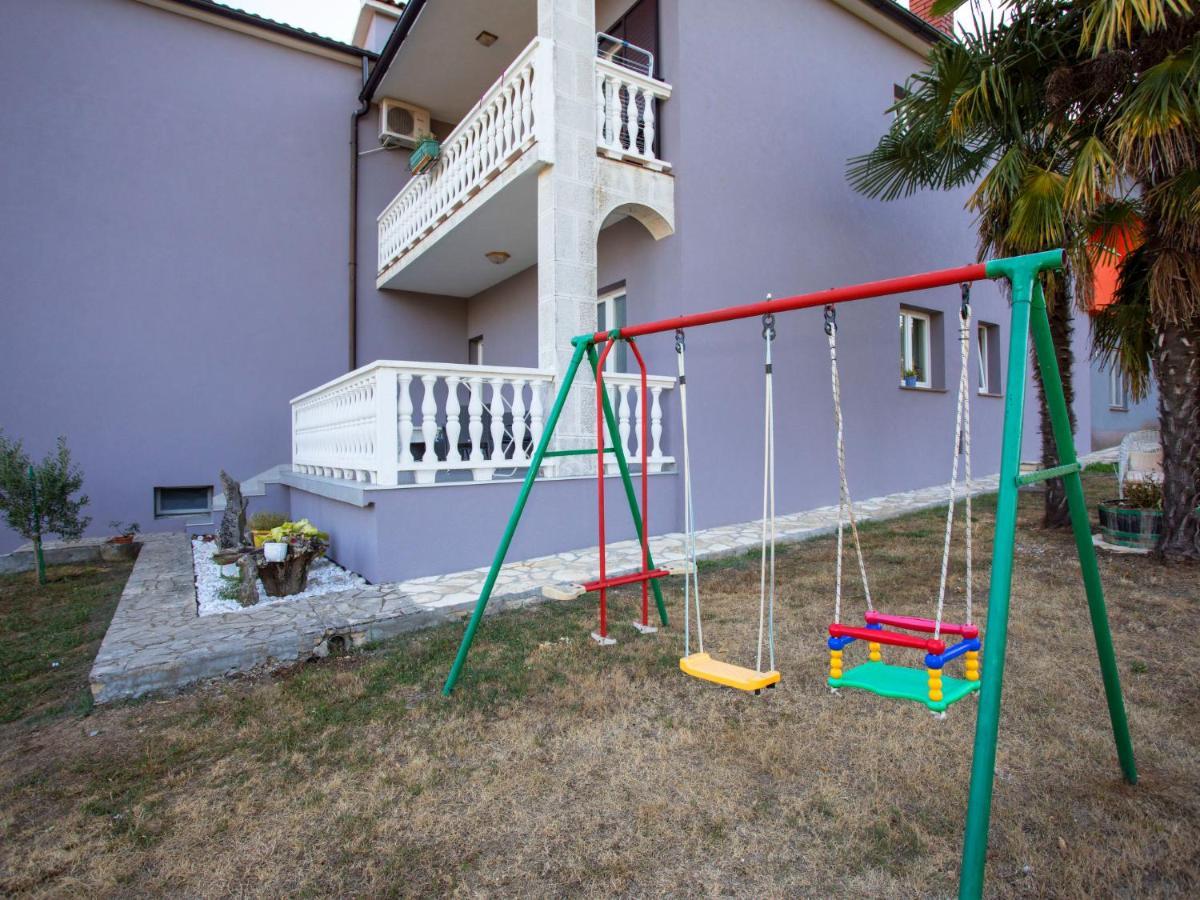 Apartment Olivia By Interhome Pićan Екстериор снимка